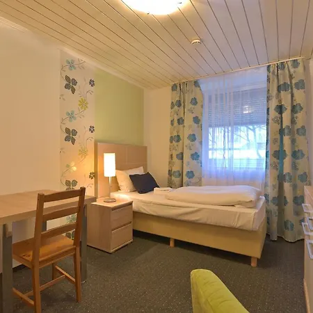 Pensjonat Alt-finthen 3*
